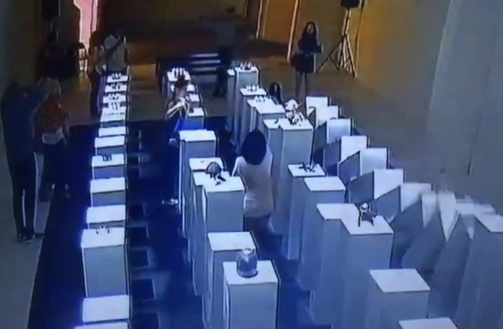 The $200,000 Selfie Domino