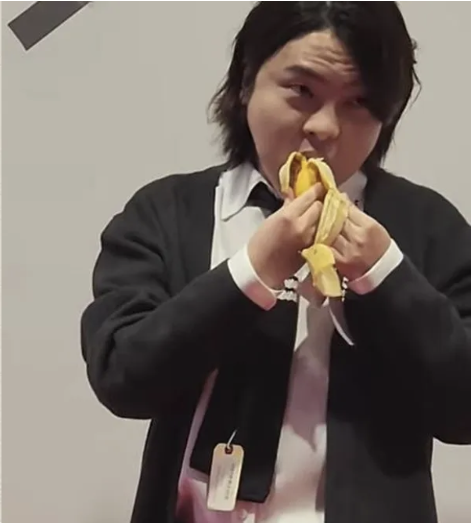 Cattelan Banana too Tempting for Hungy Student